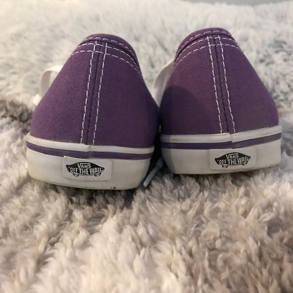 Vans - Picture 6 of 7